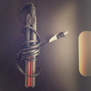 FHI ceramic hair flat iron.